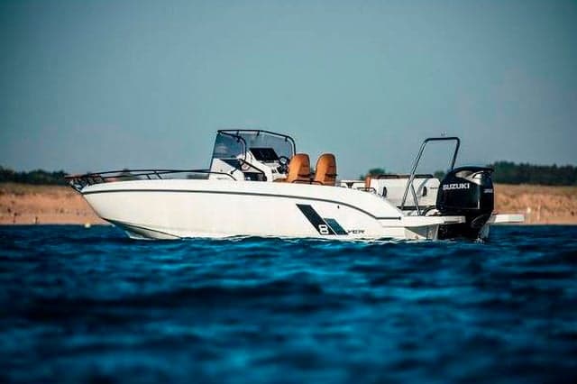 BENETEAU FLYER 8.0 SpaceDECK - photo 1