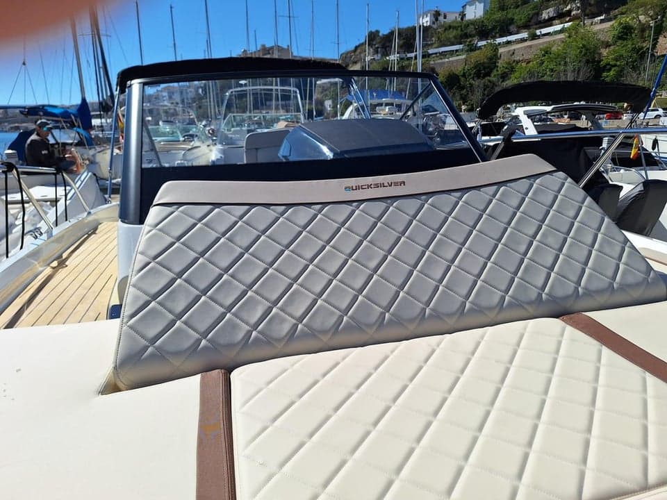 Quicksilver 875 Sundeck - photo 7