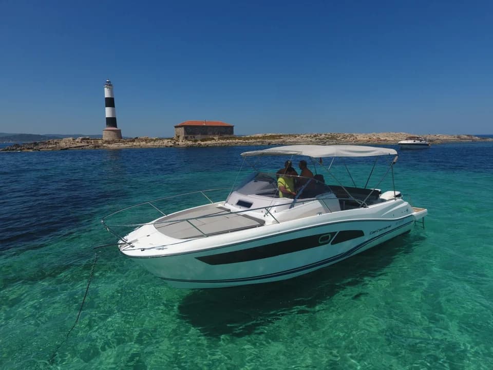 Jeanneau Cap Camarat 9.0 WA - photo 2